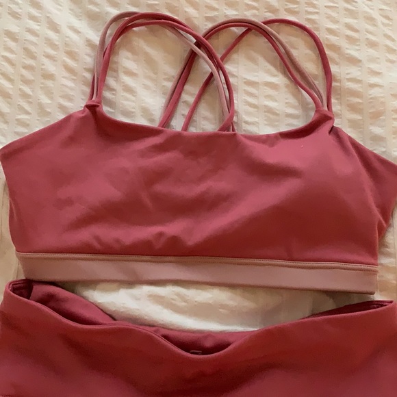 Pink workout set - Picture 2 of 3
